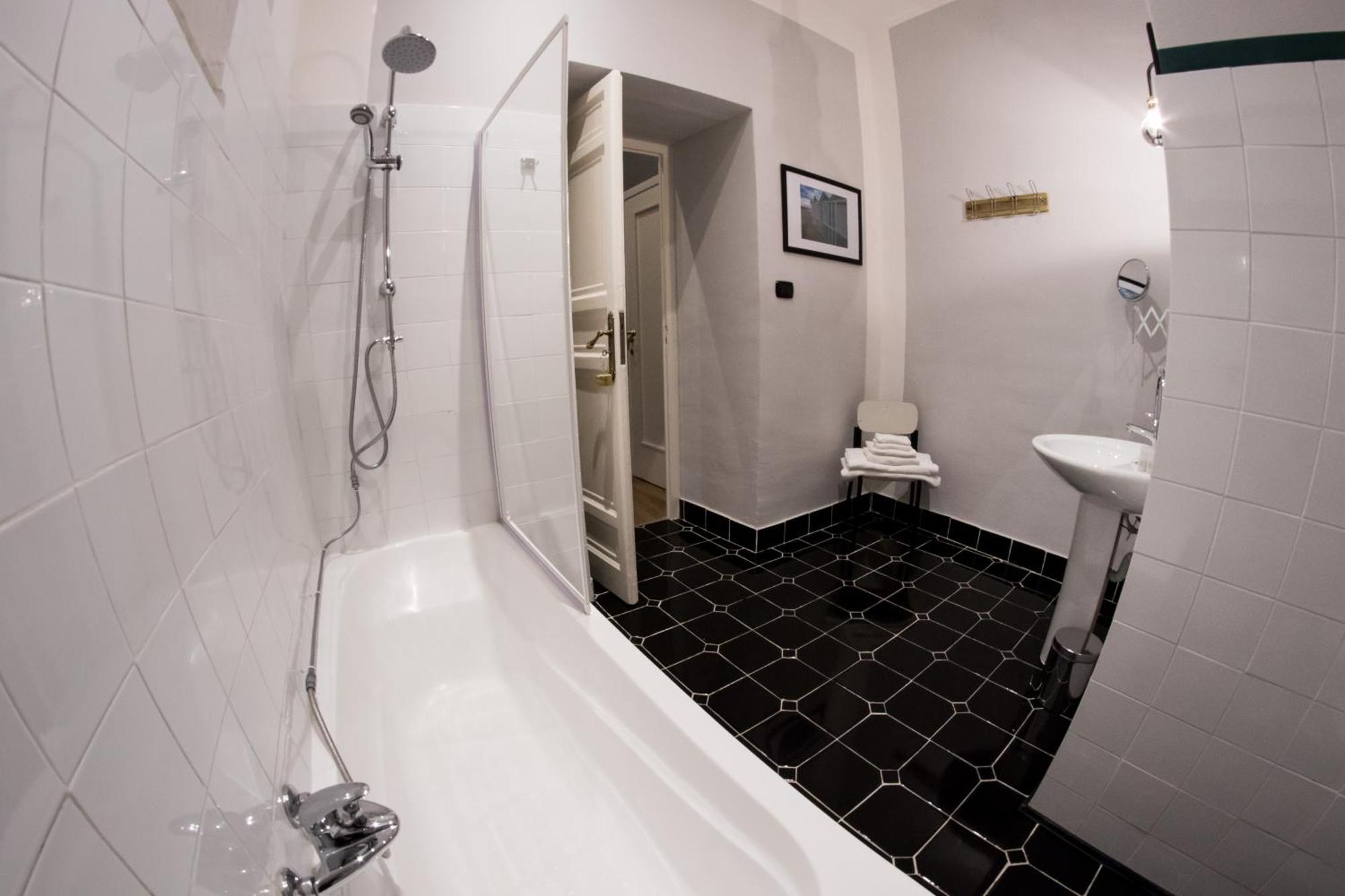 Balate Maqueda B&B Palermo Rum bild